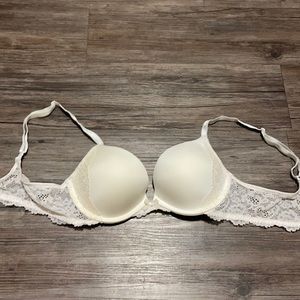 Victoria’s Secret push up bra size 34B